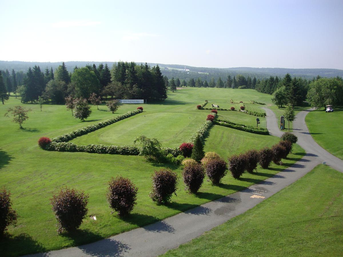 La Cache Du Golf Hotell Beauceville Exteriör bild
